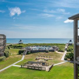 Top Side - Pet Friendly 2 Bedroom Condo, Ocean Views, Community Pool, Tennis, Close to Restaurants, Shopping and more., hotel a Duck