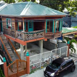 Southern Haven Cabin, hotel a Laborie