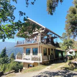 Prakriti Homestay, hotel a Mangpu