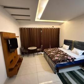 Hotal zora, hotel em Rohtak