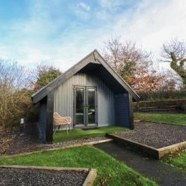 Glamping Tri Pod 8 - Gower
