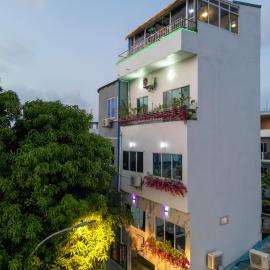 우쿨하스에 위치한 호텔 Naseema Hiya - Central Ukulhas Residences