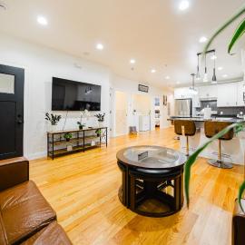 4BR Worcester Family Apt - Spacious Kitchen - Near Parks & Dining - Summer Ready 16-1