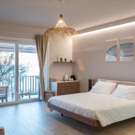 Life House B&B, hotel u gradu Folonika