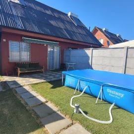 Acogedora Casa en Talca sector bicentenario 3 dormitorios 7 personas, hotel a Talca