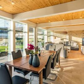 Holiday Home Haus „Am Yachthafen“ by Interhome، فندق في اوستسيباد كارلهاجن
