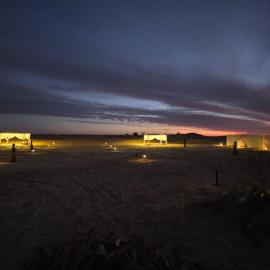 Camp Temporaire El Faouar, hôtel à El Faouar