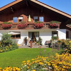 Apartment in Bayerisch Eisenstein mit Garten by Interhome