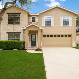 San Antonio Oasis near Six Flags, Sea World & UTSA