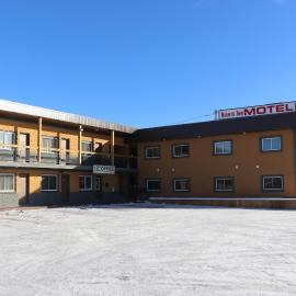 Nights Inn Motel, hotel v mestu Thunder Bay