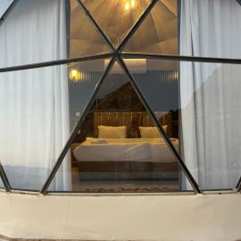 Madonna Rum camp bubbles & Jeep tours, hotel u gradu 'Wadi Rum'