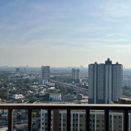Convenient 1 bed condo Hua Mak