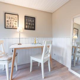 Landhaus am Meer - Whg 1 Norderaue, hotel a Utersum