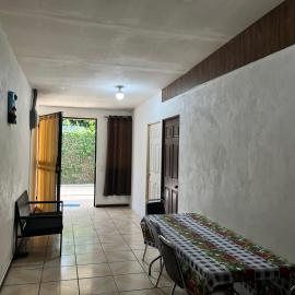 Sleep&Go! Apartamento de 3 habitaciones, hotel a Siquirres