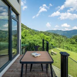 ManToo · Forest Above the Clouds Bamboo Hot Spring Resort(Anji Yu Village) โรงแรมในDashan