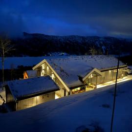 Log Cabin At The Foot Of Hallingskarvet, hotel a Hovet