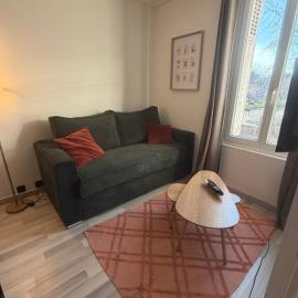 Appartement charmant proche Gare, hotel em Tours