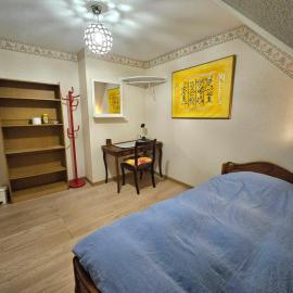 Private 1 bedroom flat in Le Pecq, hotel em Le Pecq
