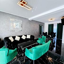 Luxury Private Villa, hotel a Tunarii
