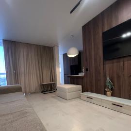 Апартаменти просторі 2 кімнати на Монастирський, hotel en Chortkiv