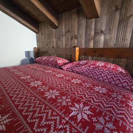 Maison Leissé Pila sulle piste con garage، فندق في بيلا