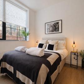 Chester's - Central Chester Stays - 2 Cuppin Street - 2 Minute Walk From Shops, hotel in Chester