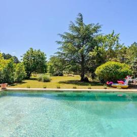 Joli mas "Rêve de lune" en plein coeur du Luberon