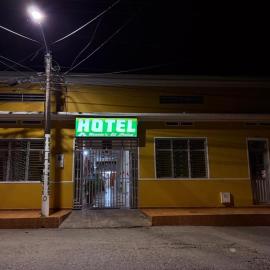 Hotel Marios, khách sạn ở Espinal