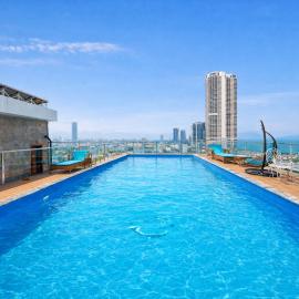 Prague Da Nang Beach Hotel