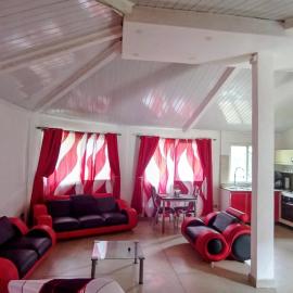 Cerroazulfarmlodge, khách sạn ở Cerro Azul