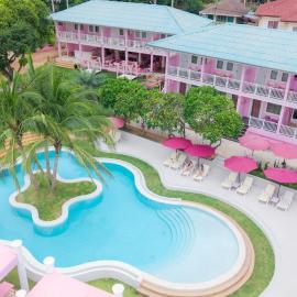 บ้านพวงชมพูเกาะล้าน, hotel sa Ko Larn
