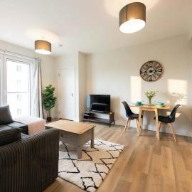 Fantastic 1 Bed Apartment in Crawley, hotel v destinácii Crawley