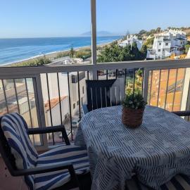 Adelfas Mar, hotel sa Benajarafe