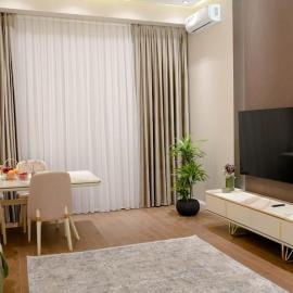 Elegant Premium Stay in City Garden Narimanov!, Hotel in Baku