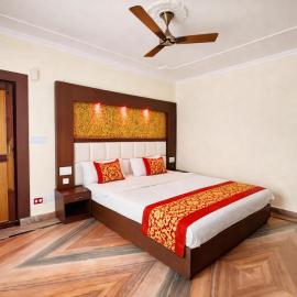 Hotel Mall Road Kavyansh Inn Near Ghorakhal Temple - Free Wi-Fi - Spa - Restaurants Facilities - Best Hotel