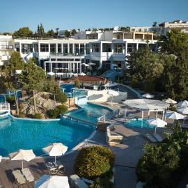 Kiotari Miraluna Beach Resort, מלון בקיוטארי