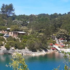 Mobil home au bord du verdon, hotel a Montagnac