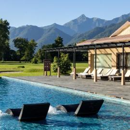Miraaya Wellness and Golf Resort, hotel din Kawasoti