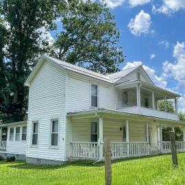 3 Br The Shay Inn Located15 minutes to Snowshoe Mountain, hotel in Cass
