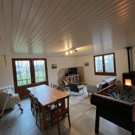 Logement Vivre Jura, hotel a Doucier