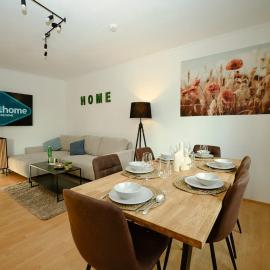 KUELhome - Wunderschöne Wohnung mit Parkplatz & Balkon