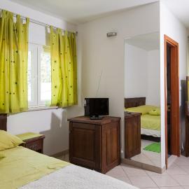 Rooms Vesna โรงแรมในคาชเตลา