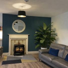Shangri-La Large Family Townhouse free carpark, отель в Килларни