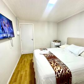Suíte Quarto 3km de Florianópolis, hotel in São José
