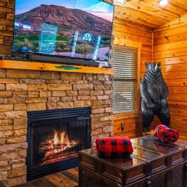 Oak & Bear Lodge at White Oak Resort