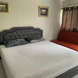 Dailyroom C3,C4by Anna, hotel u gradu Nonthaburi