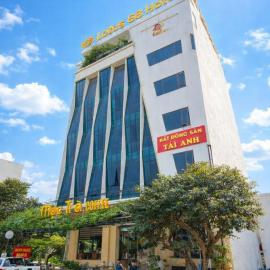 Lotus 68 Hotel