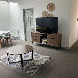 Lancing Apartments - Spacious 2 Bed - Sleeps 6 - Burnham Village, viešbutis mieste Slau