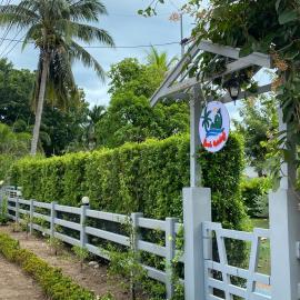 Beach Gardens Thasala 1 Bed, hotel in Ban Pak Nam Pak Duat
