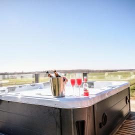 Private Villa near Lund with Garden & Spa, hotel in Kävlinge